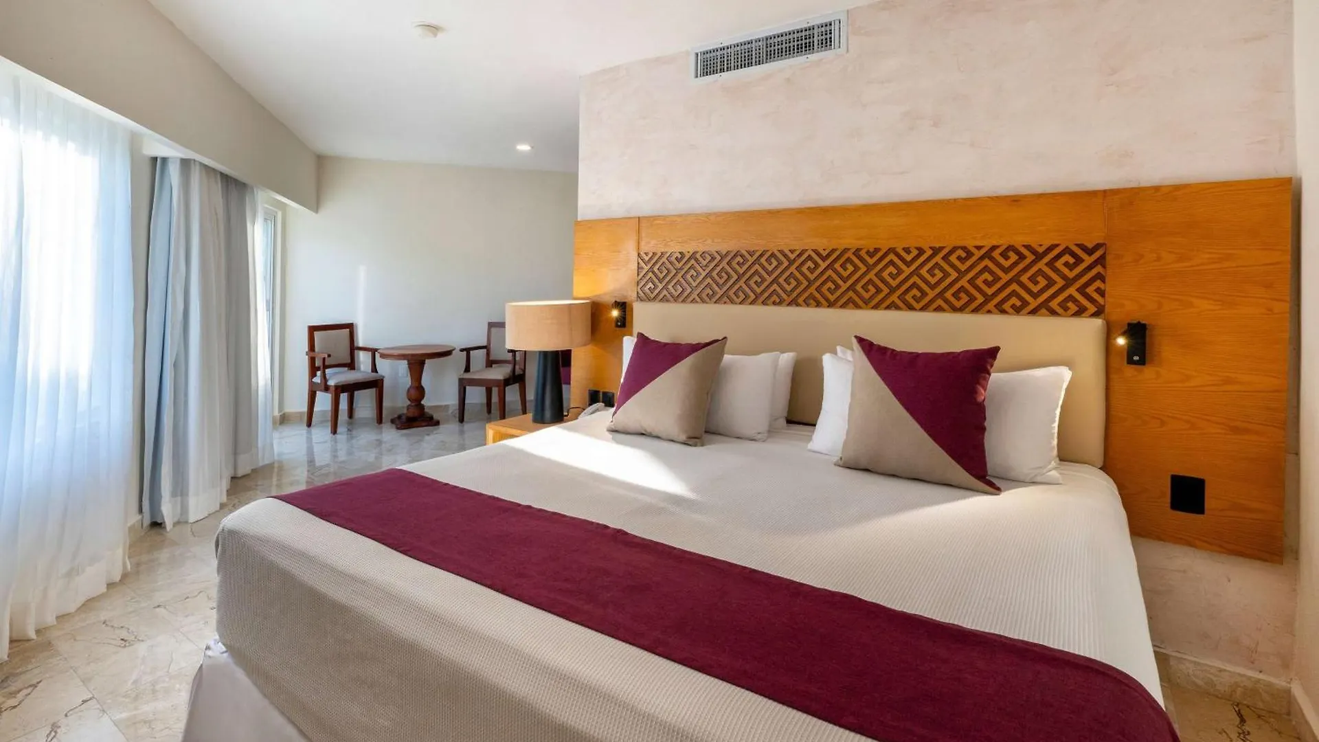 **** Курортный комплекс Viva Wyndham Azteca - Все включено Плая-дель-Кармен Мексика